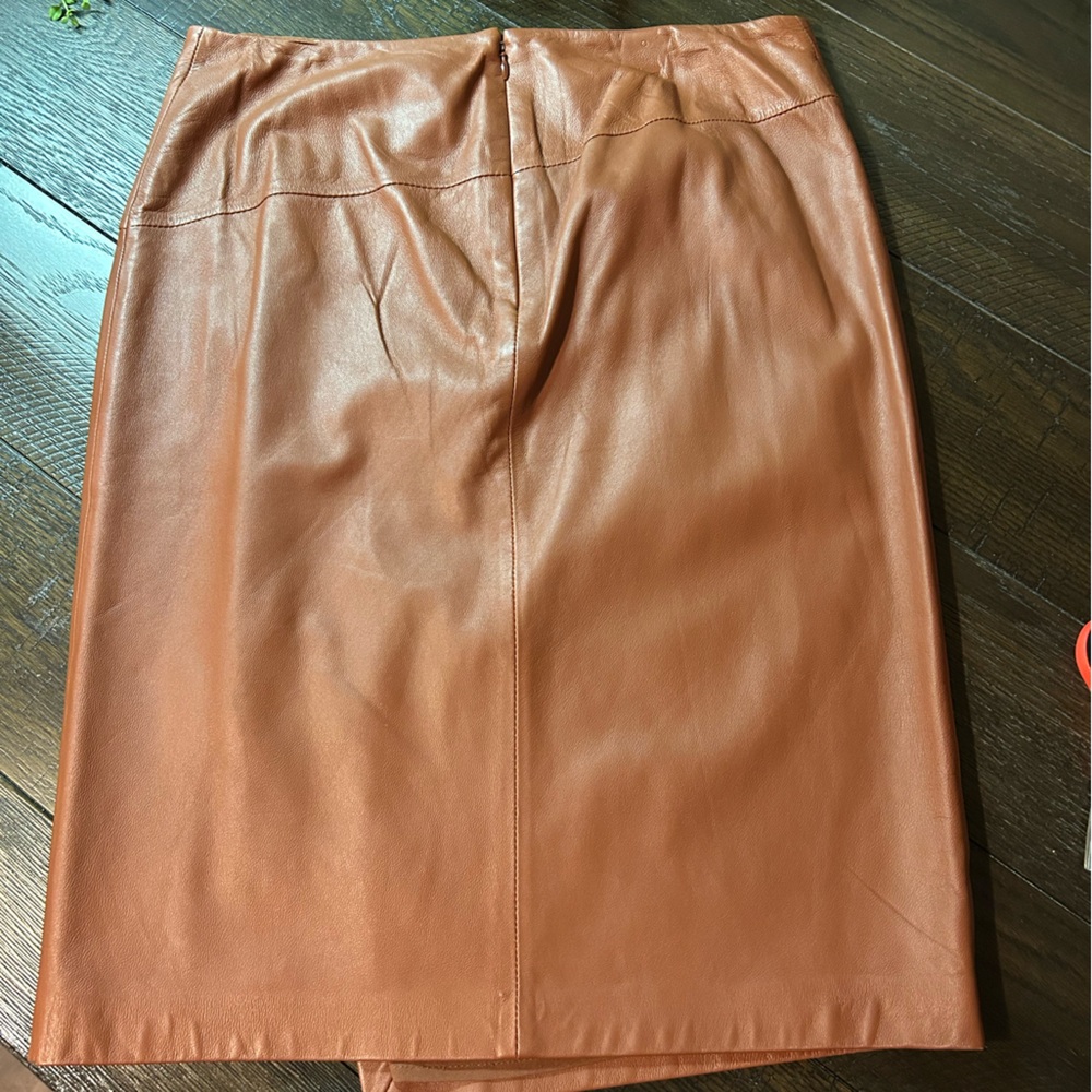 White House Black Market beautiful 100% Leather Pencil Skirt - Brown - Picture 6 of 11